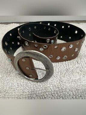 Y2K LYZ CHARTER Leather Rhinestone Studded Grommet Belt Large